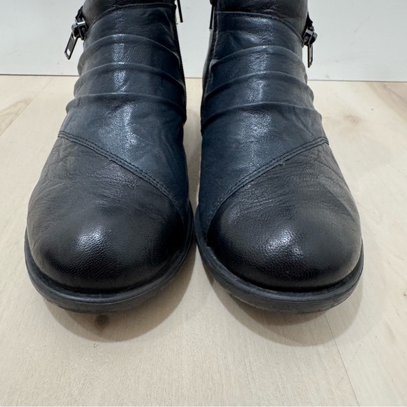 Remonte Black and Gray Ankle Booties - Picture 6 of 15